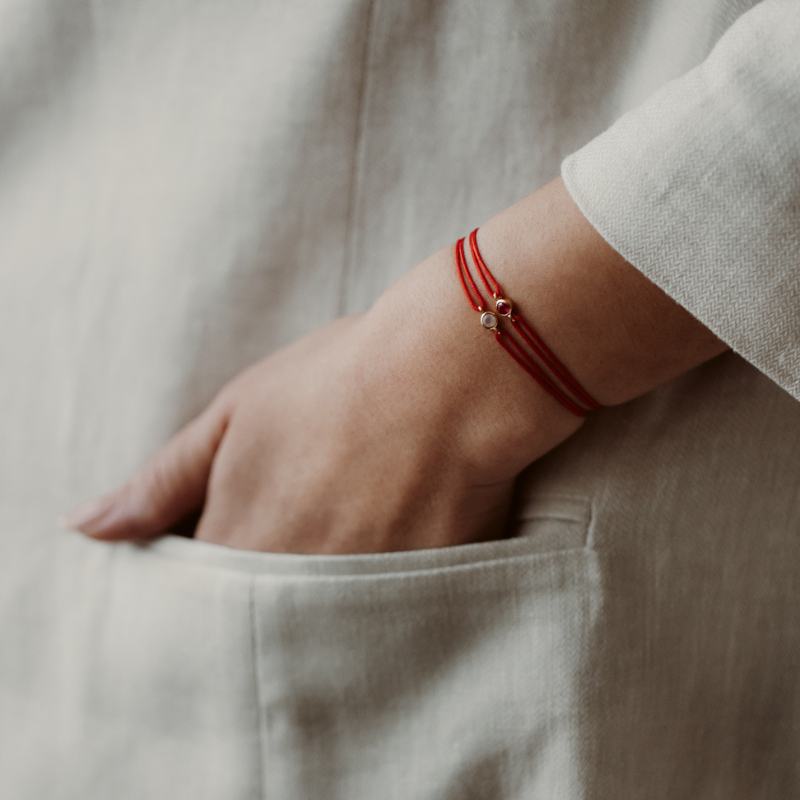 Silver String Bracelet Birthstone Golden October - Opal - Indira