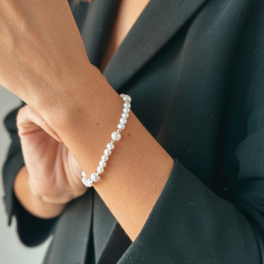 Meghan Gold Bracelet - Natural Pearls - Indira
