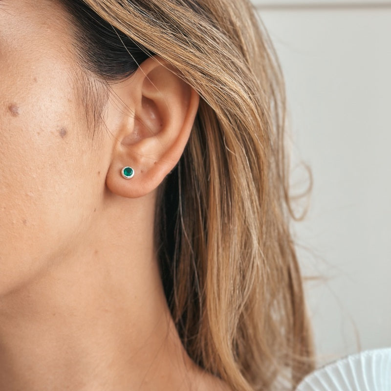 Cercei din argint Birthstone Golden May - Onix Verde - Indira