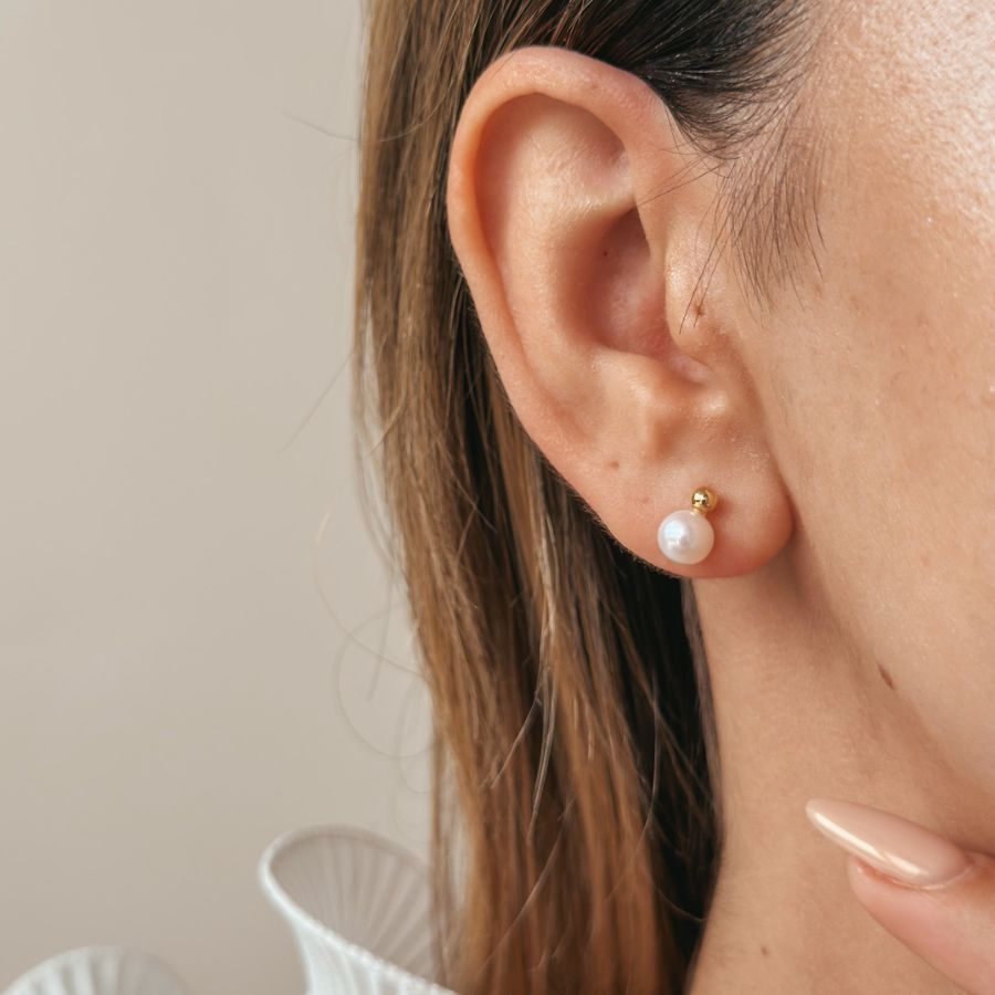 Golden Avery Silver Earrings - Natural Pearl - Indira