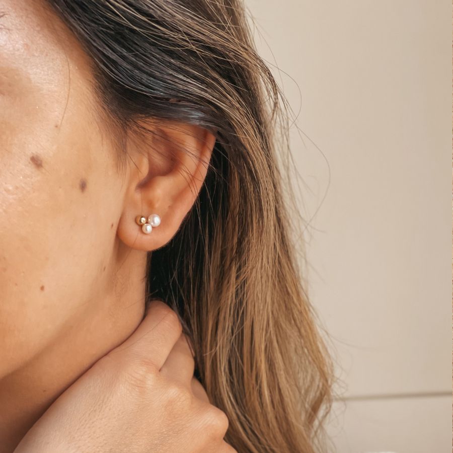 Lora Gold Earrings - Natural Pearls - Indira