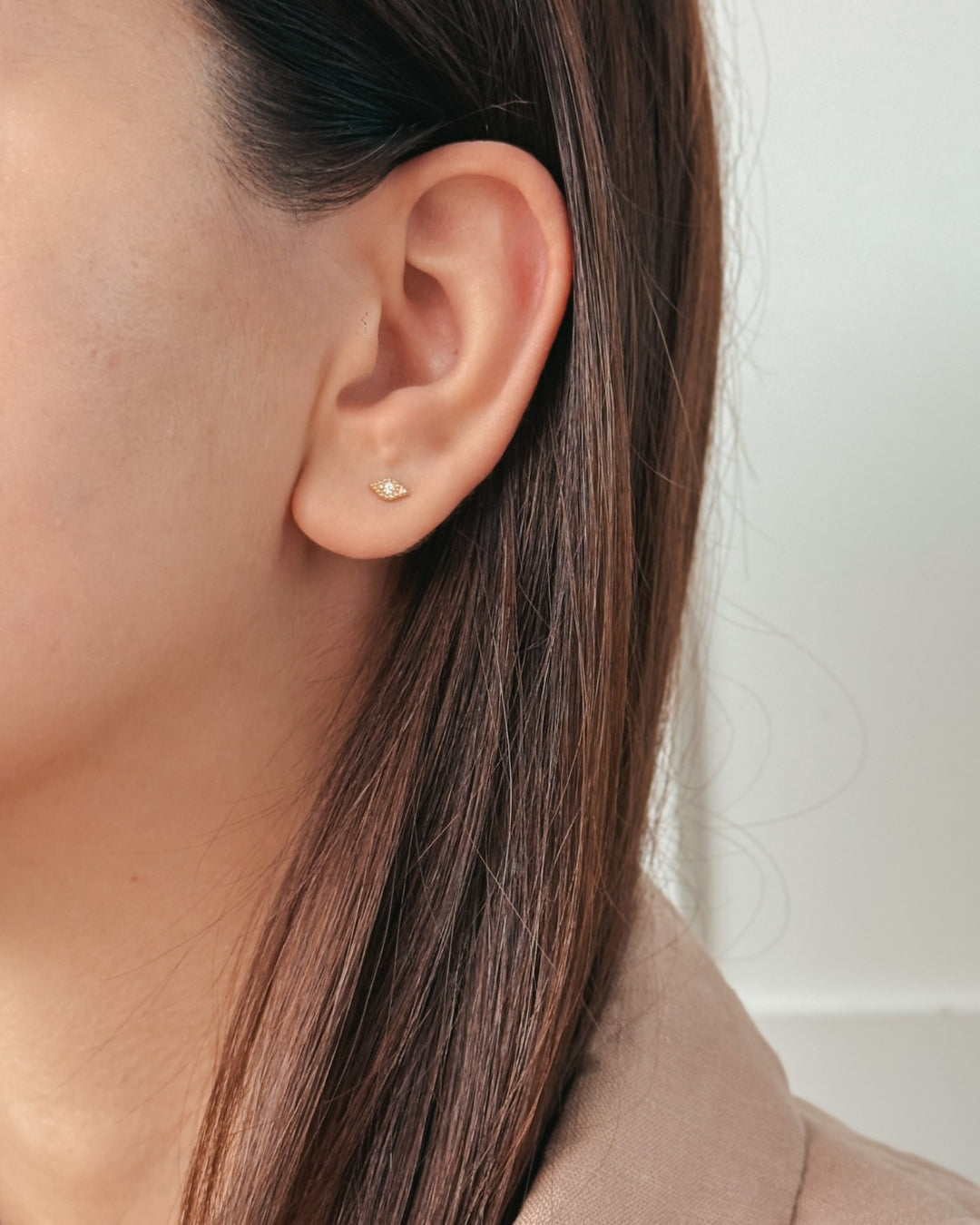 Gold Eye Yellow Gold Labret Piercing Earrings - Zirconia - Indira