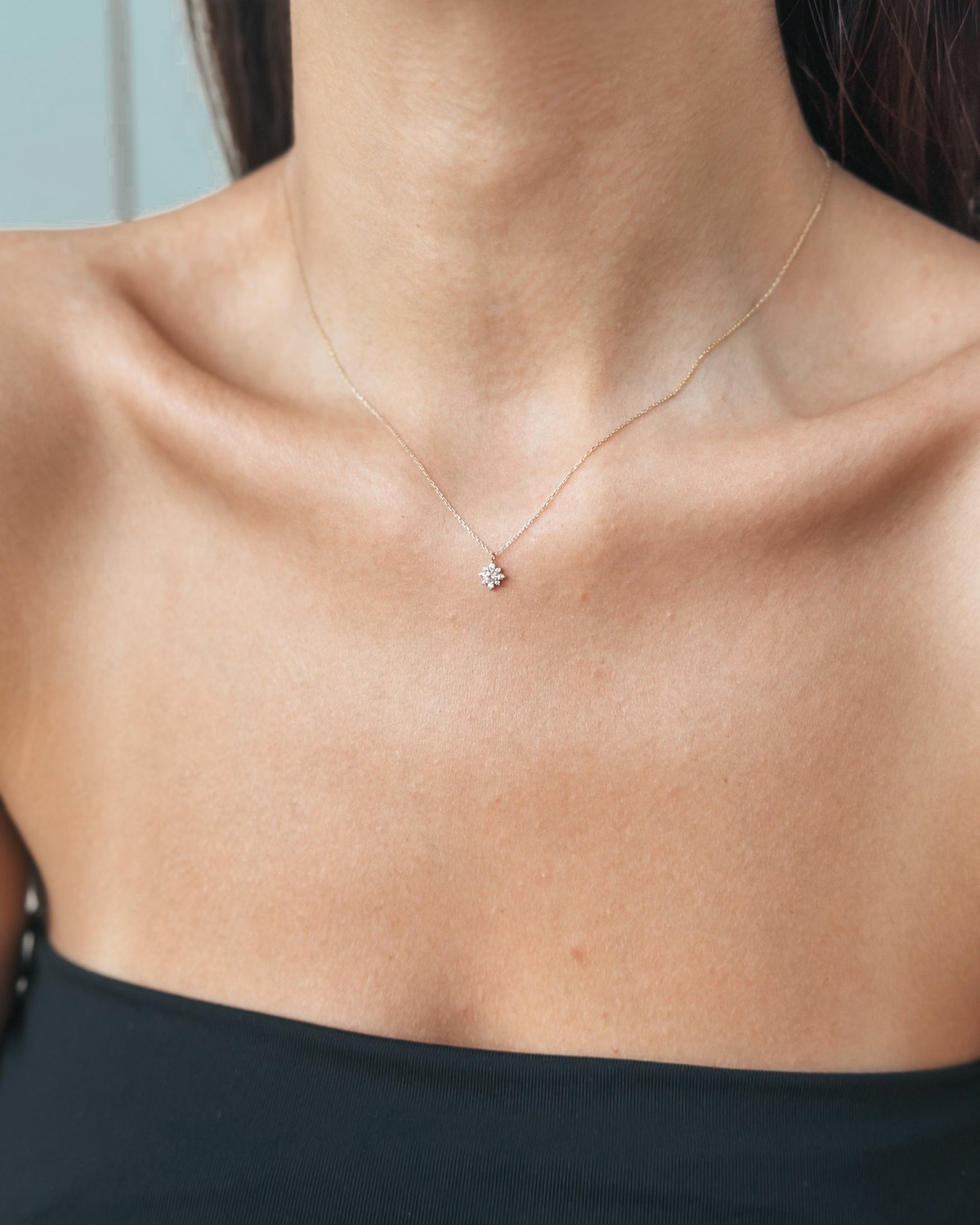 Colier din aur galben Flora - Safir alb, Morganit roz - Indira