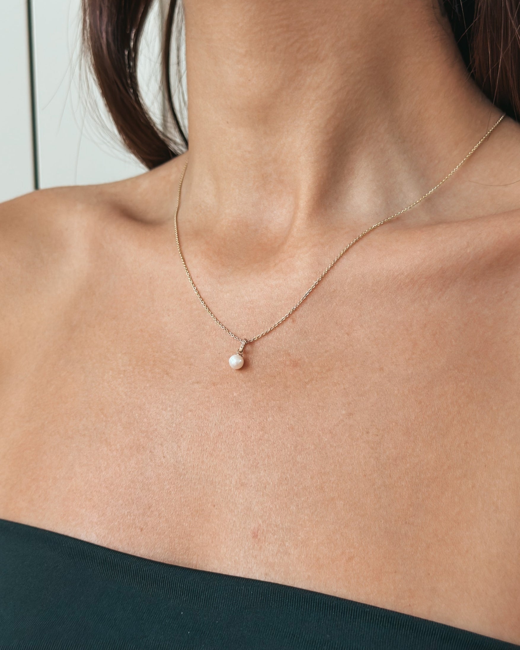 Aveline Yellow Gold Pendant – Natural Pearl and Diamonds - Indira