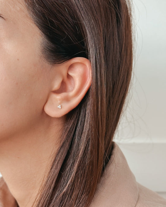 Yellow Gold Labret Piercing Earrings - Petals with Zirconia