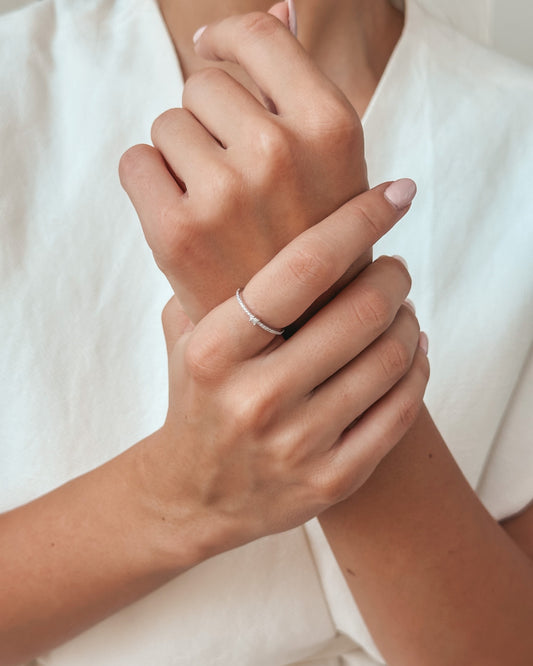 Luma White Gold Ring – Diamonds